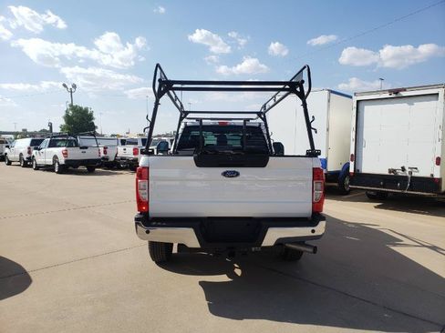 Used 2022 Ford F250 XL w/ Power Equipment Group RWD image 8