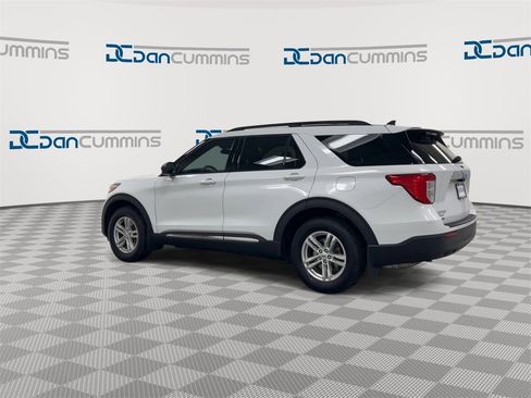 Used 2021 Ford Explorer XLT image 6