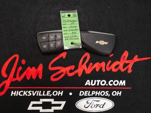 Used 2024 Chevrolet Suburban RST w/ Luxury Package AWD/4WD image 46