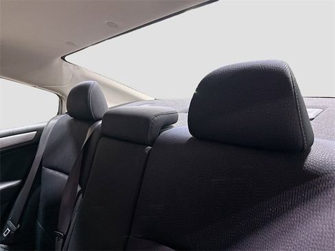 Used 2018 Subaru Legacy 2.5i Premium image 20