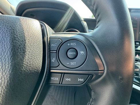 Used 2023 Toyota Camry XSE FWD image 16