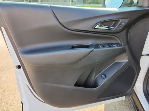 Used 2024 Chevrolet Equinox LT image 20