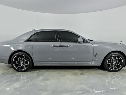 Used 2018 Rolls-Royce Ghost RWD image 11
