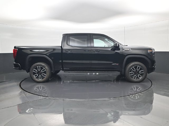 New 2026 GMC Sierra 1500 AT4 w/ AT4 Premium Package AWD/4WD image 4