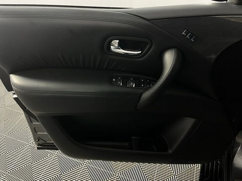 Used 2023 Nissan Armada SL w/ Midnight Edition Package image 26