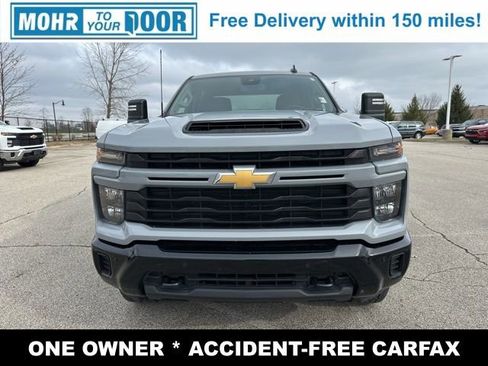 Used 2025 Chevrolet Silverado 2500 Custom w/ Custom Value Package image 2