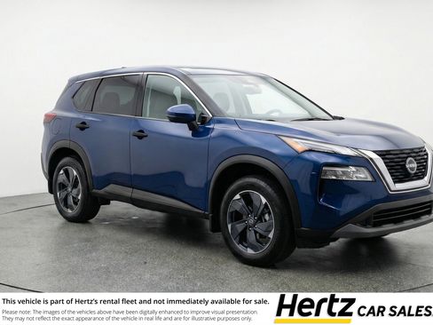 Used 2025 Nissan Rogue SV AWD/4WD image 1