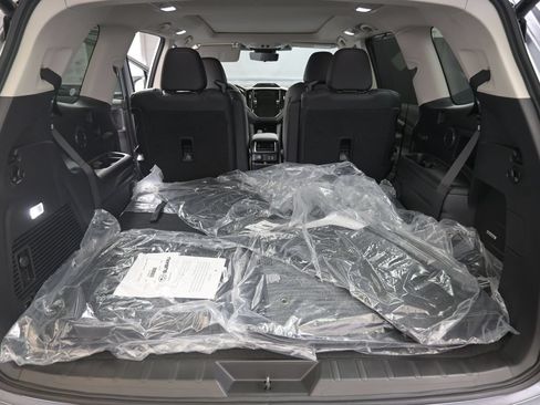 Used 2025 Subaru Ascent Bronze Edition AWD/4WD image 19