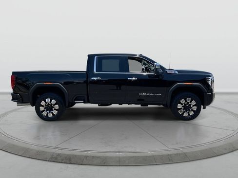 Used 2024 GMC Sierra 2500 Denali w/ Technology Package AWD/4WD image 9