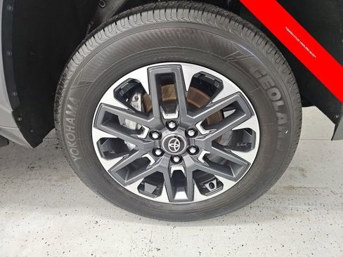 Used 2026 Toyota Tundra Limited image 8