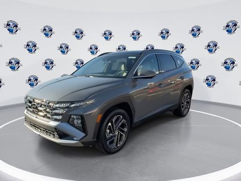 New 2025 Hyundai Tucson Limited image 9