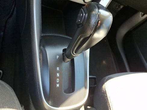 Used 2020 Chevrolet Trax LS FWD image 22