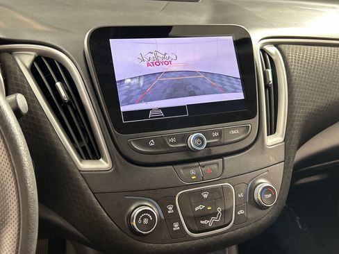 Used 2024 Chevrolet Malibu LS image 17