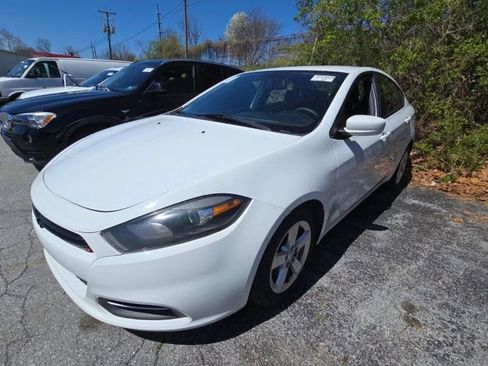 Used 2016 Dodge Dart SXT image 1