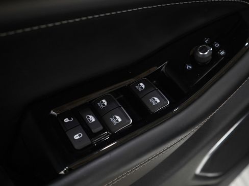 Used 2024 Jeep Grand Cherokee L Overland image 26