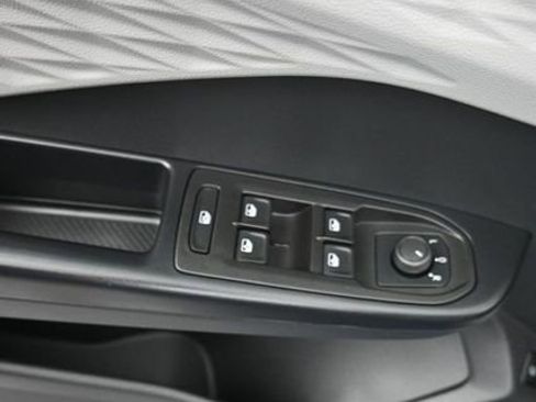 Used 2024 Volkswagen Taos S FWD image 11