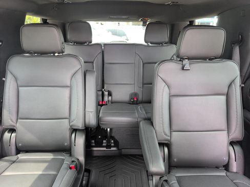 Used 2022 GMC Yukon Denali AWD/4WD image 29