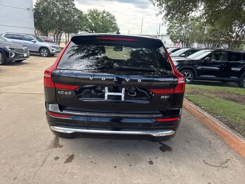 Used 2023 Volvo XC60 B5 Plus w/ Climate Package AWD/4WD image 6