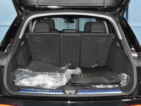 Certified 2025 Audi Q5 Premium w/ Convenience Package AWD/4WD image 25