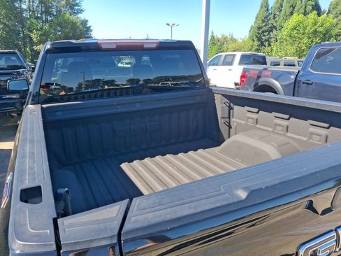 Used 2022 GMC Sierra 1500 Elevation AWD/4WD image 10