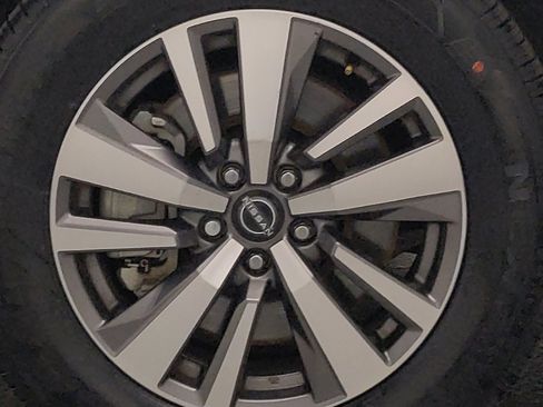 Used 2022 Nissan Pathfinder SL image 31