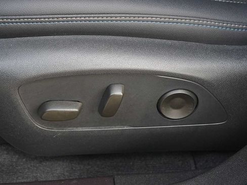 Used 2025 Chevrolet Equinox EV LT w/ Convenience Package FWD image 12