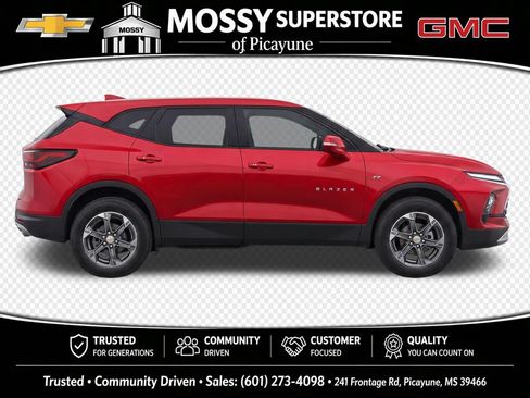 Used 2024 Chevrolet Blazer LT FWD image 9