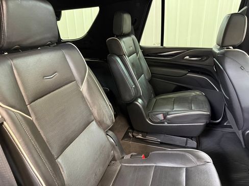 Used 2023 Cadillac Escalade Sport AWD/4WD image 28
