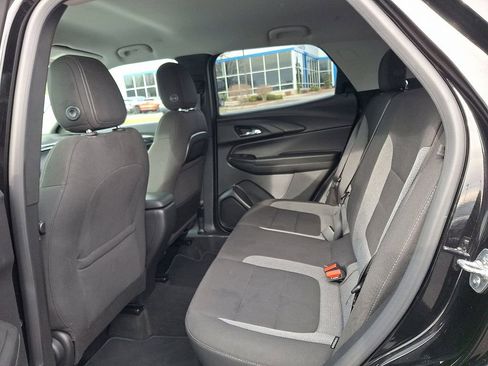 Used 2025 Chevrolet TrailBlazer LT AWD/4WD image 13