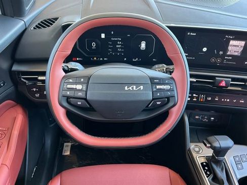 New 2026 Kia Sportage SX image 17