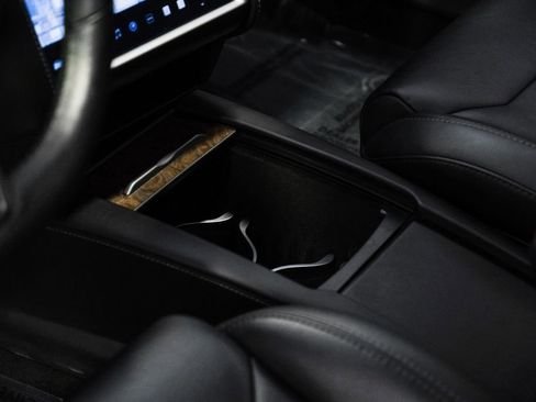 Used 2019 Tesla Model S Long Range image 27