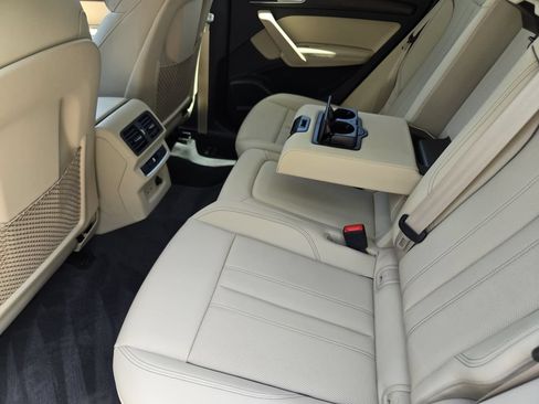 Certified 2024 Audi Q5 2.0T Premium Plus AWD/4WD image 40