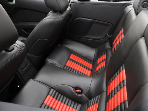 Used 2011 Ford Mustang Shelby GT500 w/ SVT Performance Pkg RWD image 61