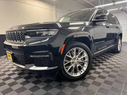 Used 2021 Jeep Grand Cherokee L Summit w/ Luxury Tech Group V AWD/4WD image 3