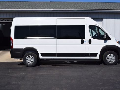 New 2024 RAM ProMaster 2500 w/ Advanced Safety Group FWD image 4