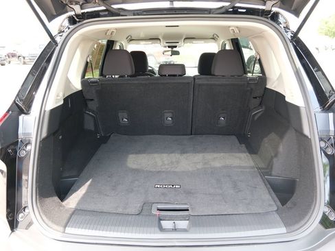 Used 2023 Nissan Rogue S AWD/4WD image 33