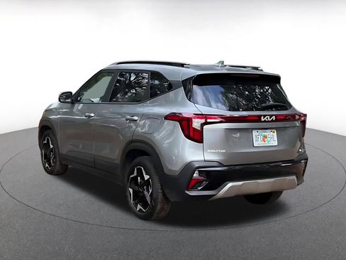 Used 2025 Kia Seltos S image 11