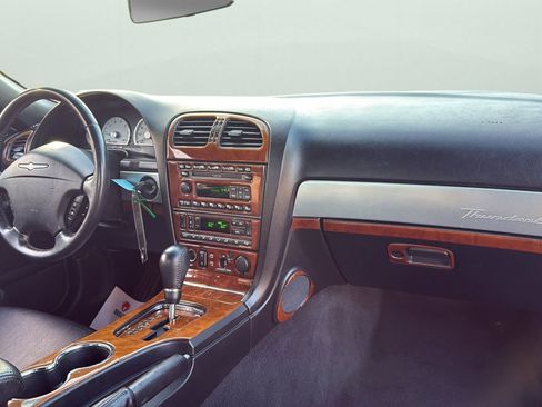 Used 2005 Ford Thunderbird image 12