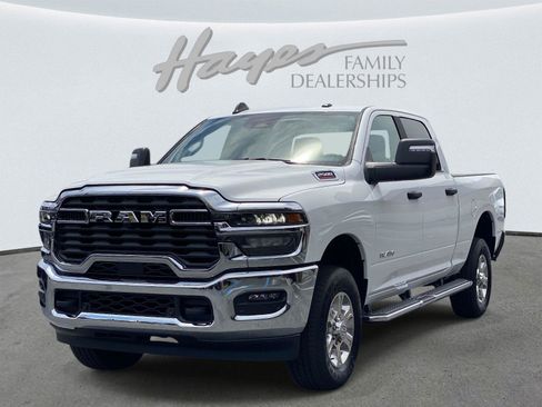 Used 2026 RAM 2500 Big Horn AWD/4WD image 10