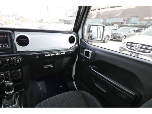 Used 2021 Jeep Wrangler Unlimited Sport AWD/4WD image 13