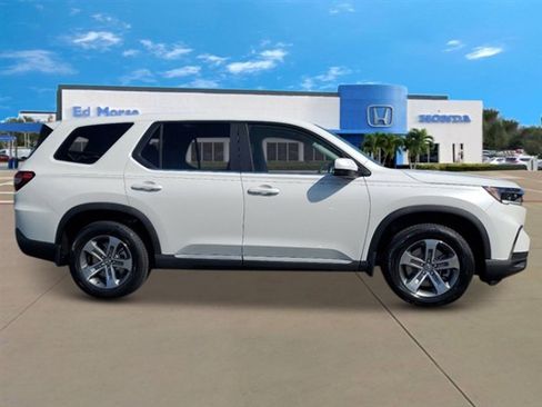 New 2025 Honda Pilot EX-L image 6