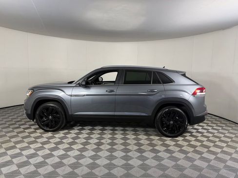 Used 2023 Volkswagen Atlas Cross Sport SE w/ Black Wheel Package FWD image 11