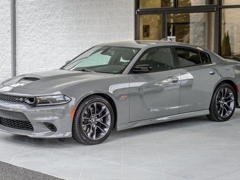 Used 2021 Dodge Charger Scat Pack RWD image 4