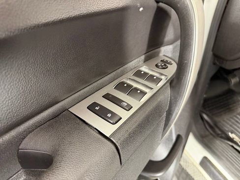 Used 2013 Chevrolet Silverado 2500 LT AWD/4WD image 25