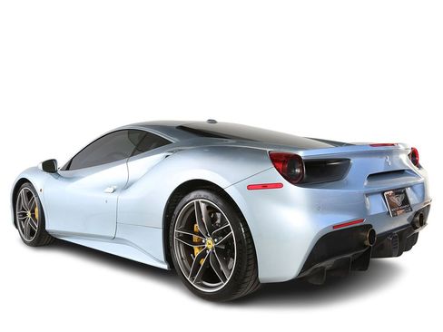 Used 2017 Ferrari 488 GTB image 3