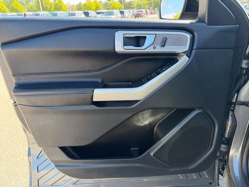 Used 2024 Ford Explorer XLT w/ Equipment Group 202A AWD/4WD image 13