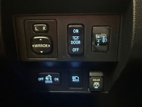 Used 2021 Toyota Tundra SR5 image 26