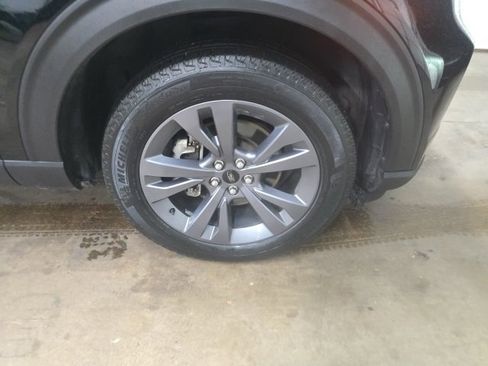 Used 2023 Ford Explorer XLT w/ Equipment Group 202A image 2