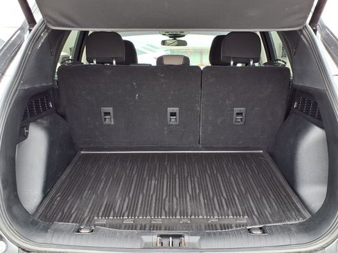 Used 2022 Ford Escape SE w/ SE Sport Appearance Package AWD/4WD image 19