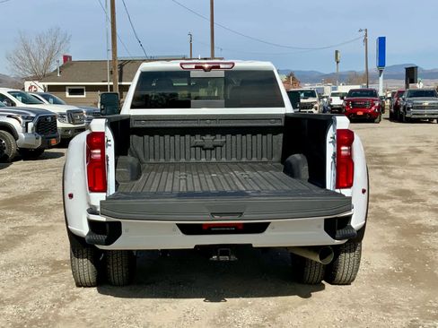 New 2026 Chevrolet Silverado 3500 High Country w/ Technology Package image 15